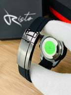 Rolex Luxury Diver-Inspired Gold Watch – Black Dial & Rubber Strap